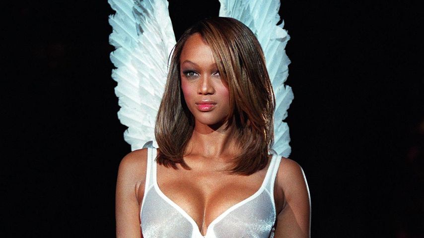 Tyra Banks bei der Victoria's-Secret-Show 1998