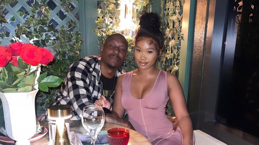 "Mein König": Tyrese Gibson rasiert Freundin im Intimbereich