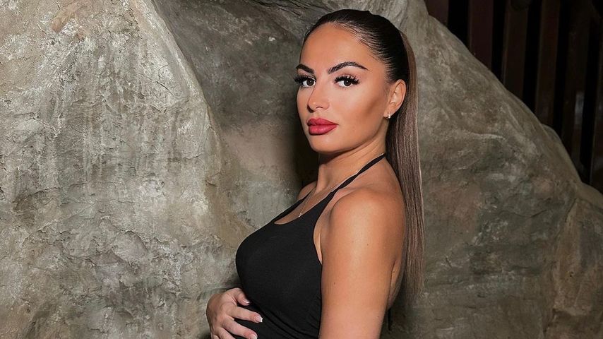 Siebter Monat: "#CoupleChallenge"-Valdrina zeigt Babybauch