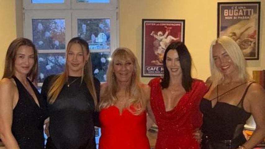 Valentina Lewe, Lulu Lewe, Soraya Lewe, Anna-Maria Ferchichi und Sarah Connor, Dezember 2025