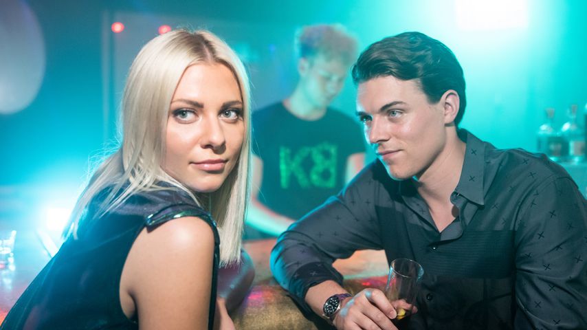 Valentina Pahde und Gerrit Klein in "Sunny – Wer bist du wirklich?"
