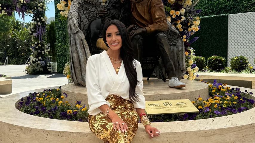 Vanessa Bryant besucht neue Statue von Kobe und Gigi Bryant