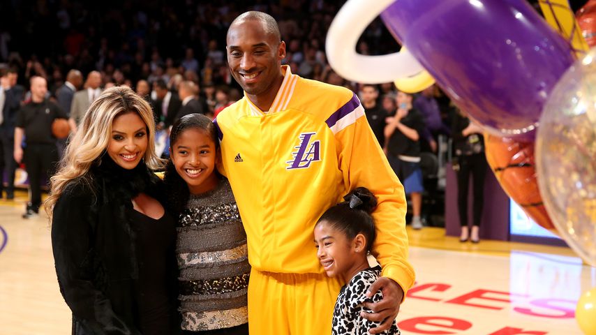 Vanessa Bryant mit ihrem Mann Kobe und den Töchtern Gianna und Natalia, Dezember 2014