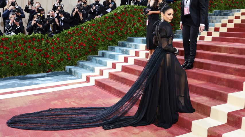 Vanessa Hudgens bei der Met Gala 2022
