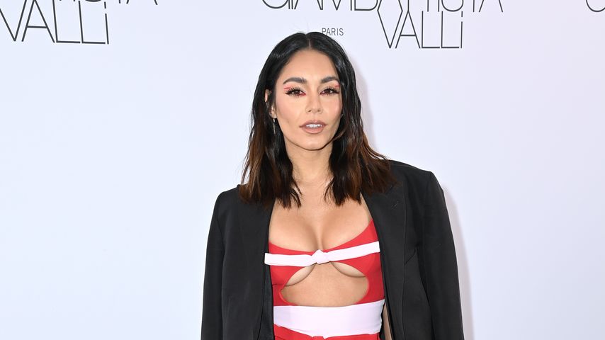 Vanessa Hudgens bei der Paris Fashion Week 2022