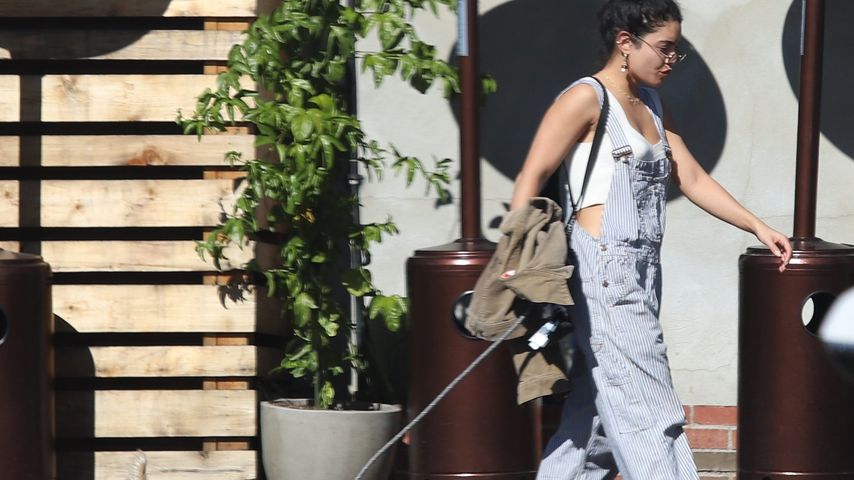 Vanessa Hudgens in Los Feliz