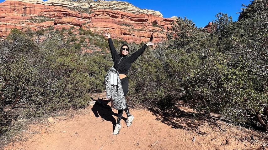 Vanessa Hudgens beim Wandern mit ihrem Freund Cole Tucker