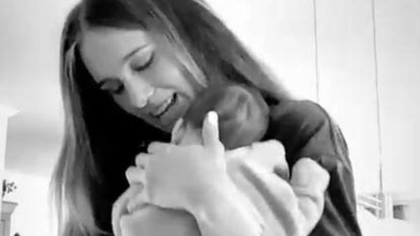 Vanessa von Coupleontour mit Baby Liv