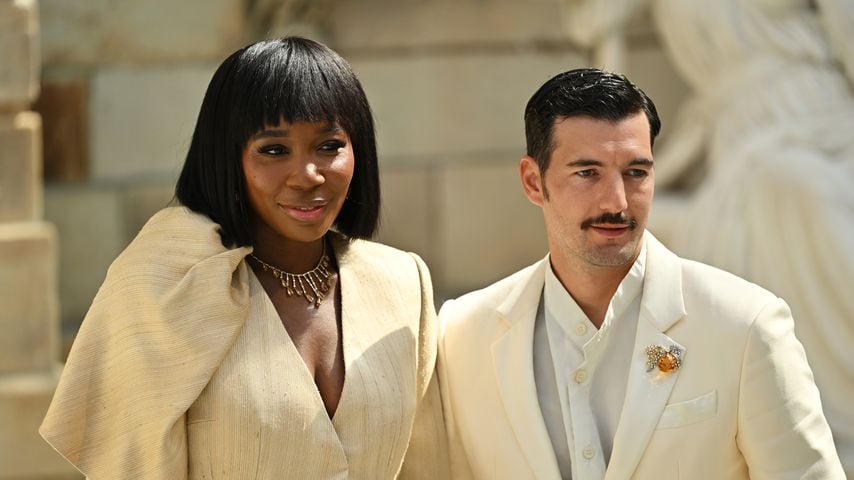 Venus Williams und Andrea Preti bei der Pressekonferenz zur Met Gala 2026 im Metropolitan Museum of Art in New York City