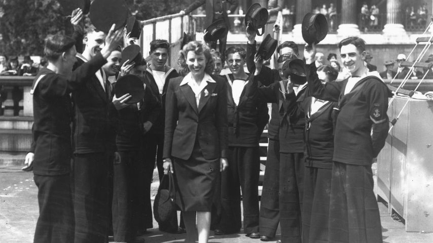 Vera Lynn, 1943