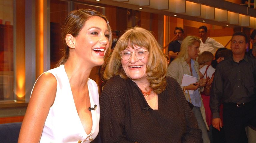 Verona Pooth und Alice Schwarzer  in der "Johannes B. Kerner Show"