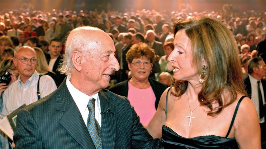 Vicky Leandros mit ihrem Vater Leo Leandros Papathanasiou bei "Willkommen bei Carmen Nebel", 2005