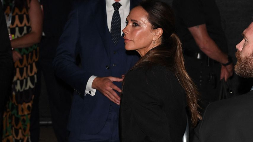 Victoria Beckham erscheint zur Vogue World Show