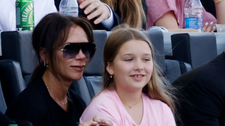 Victoria Beckham mit ihrer Tochter Harper, April 2021