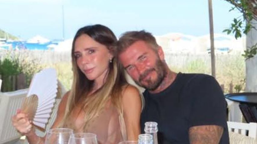 David Beckham teilt seltenes Badeanzug-Foto von Victoria