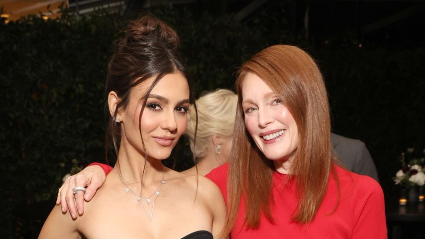 Schauspielerinnen Victoria Justice und Julianne Moore auf der "ELLE 2024 Women in Hollywood"-Feier