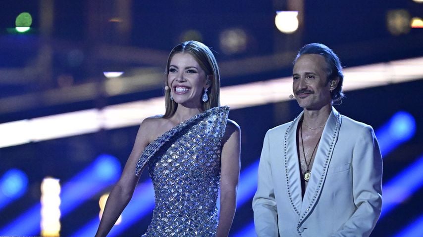 Victoria Swarovski und Michael Ostrowski bei der ESC-2026-Abstimmung in der Wiener Stadthalle