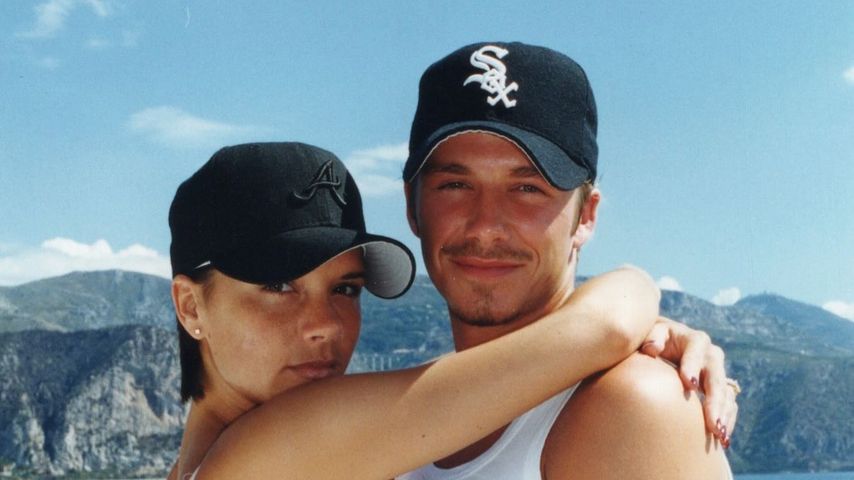 Victoria und David Beckham, August 1999