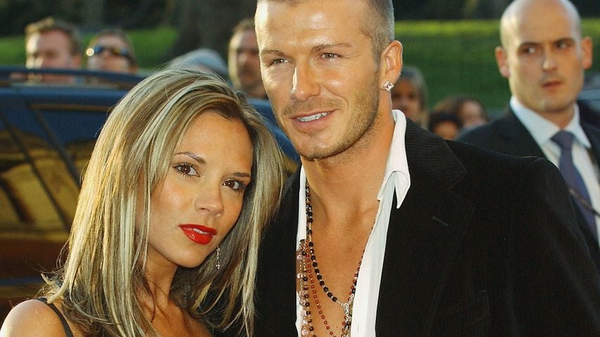 Victoria und David Beckham bei einer Party in London im April 2004