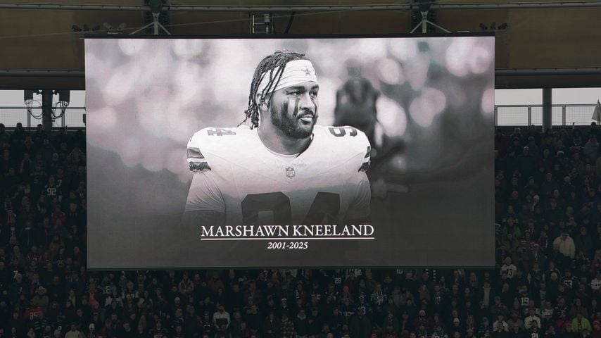 Video-Tribut für Marshawn Kneeland vor dem NFL Berlin Game im Olympiastadion, 9. November 2025