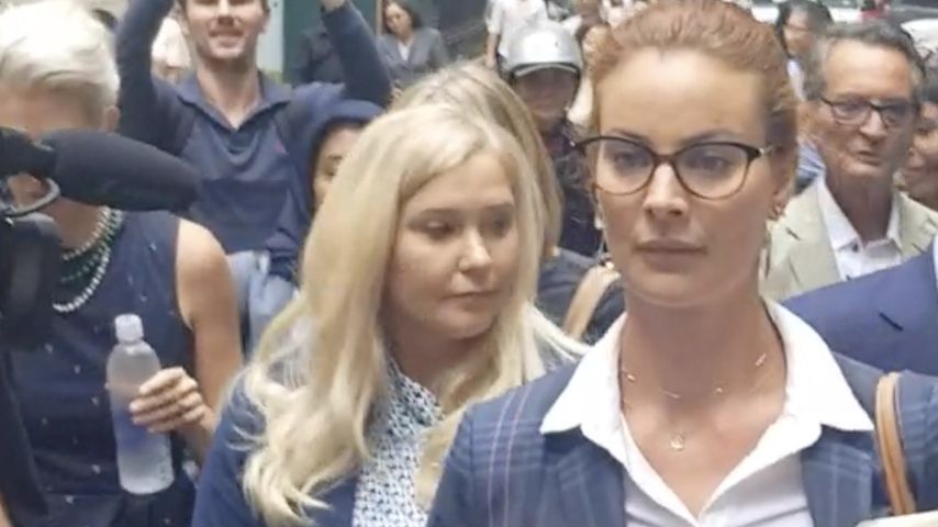 Virginia Giuffre und Sarah Ransome im August 2019