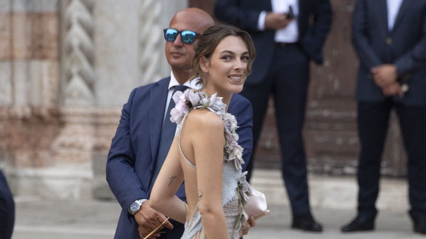 Vittoria Ceretti auf dem Weg zum Pre-Wedding-Dinner von Jeff Bezos und Lauren Sánchez