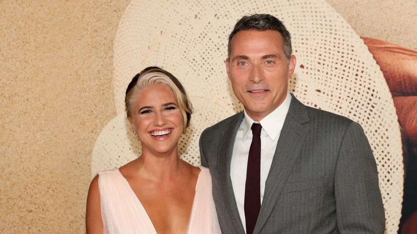 Rufus Sewell hat seine Partnerin Vivian Benitez geheiratet!