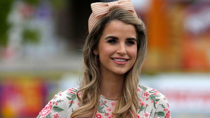 "Überglücklich": Vogue Williams zum dritten Mal schwanger
