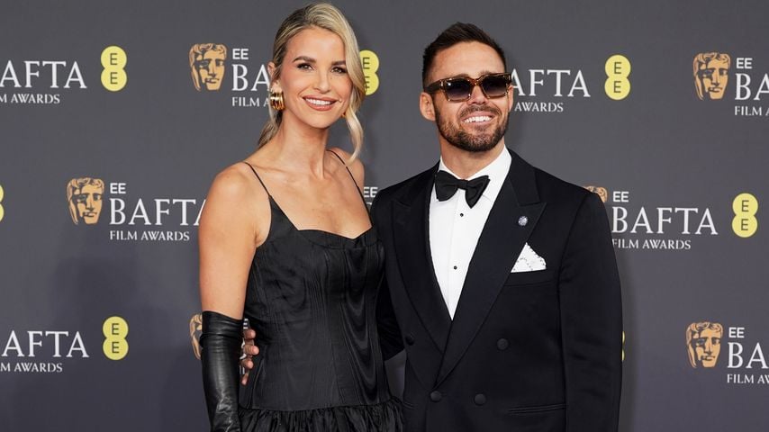 Keine Ehekrise: Vogue Williams und Spencer im Liebesurlaub