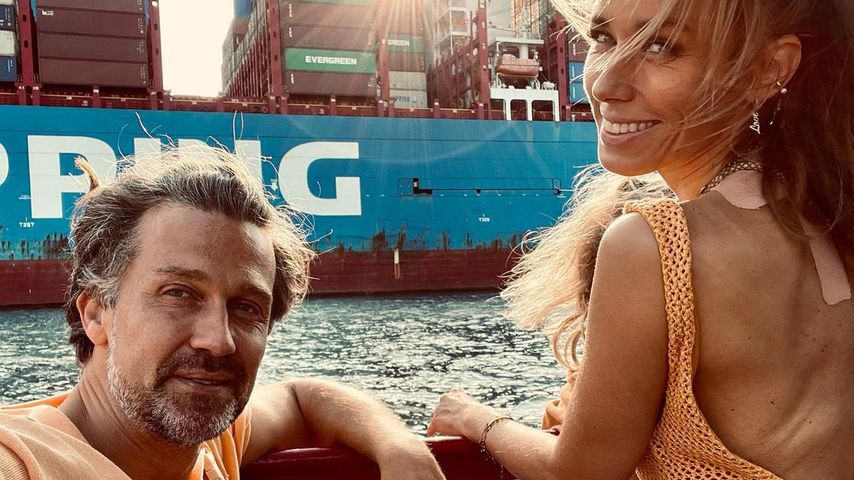 Wayne flirtet bei "How Fake Is Your Love?" mit seiner Annie