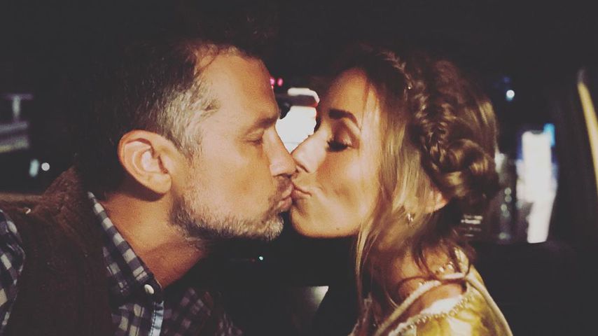 Kuss-Pic: Wayne und Annemarie total verliebt auf Wiesn!