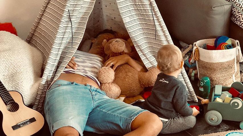 Harter Daddy-Alltag: Wayne Carpendale gönnt sich Nickerchen