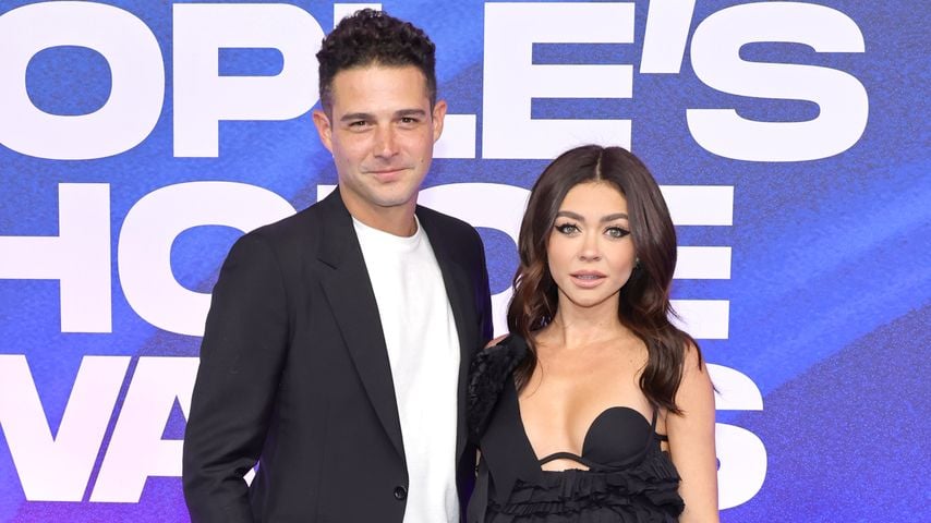 Wells Adams mit Sarah Hyland, 2022
