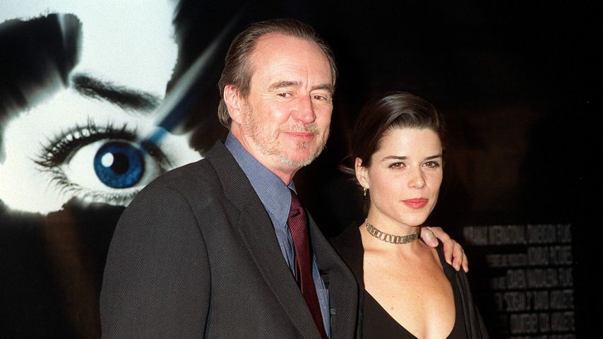 Wes Craven und Neve Campbell bei der Premiere von "Scream 3"