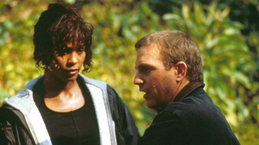 Whitney Houston und Kevin Costner in "The Bodyguard" im November 1992