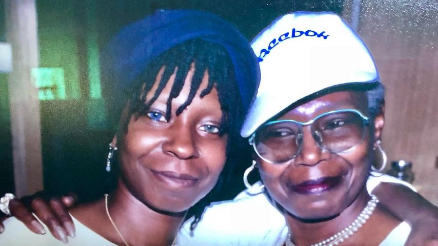 Whoopi Goldberg mit ihrer Mutter