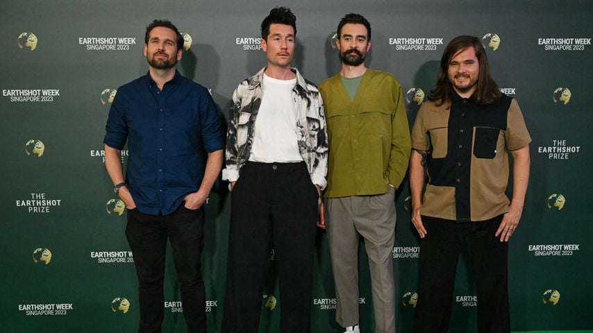 Die Band Bastille mit Will Farquarson, Dan Smith, Kyle Simmons und Chris Wood beim Earthshot Prize 2023 in Singapur
