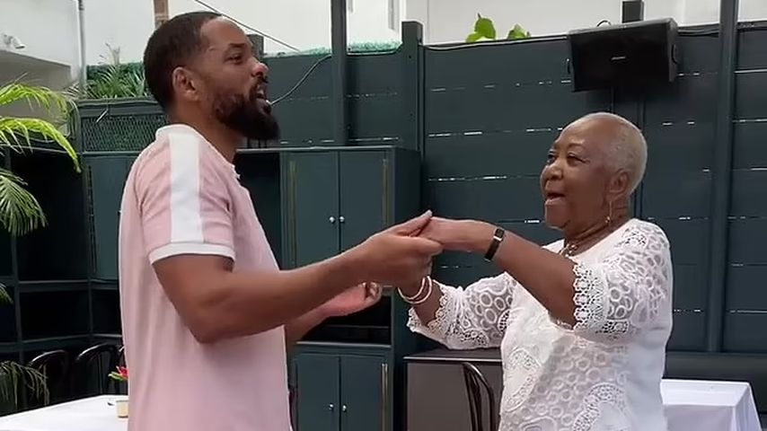 Will Smith mit seiner Mutter Caroline Bright im Januar 2022