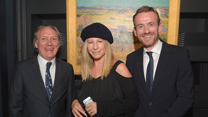 Willem van Gogh, Barbra Streisand und Axel Rger, Van Gogh-Museums-Direktor, bei LA Art Show 2014