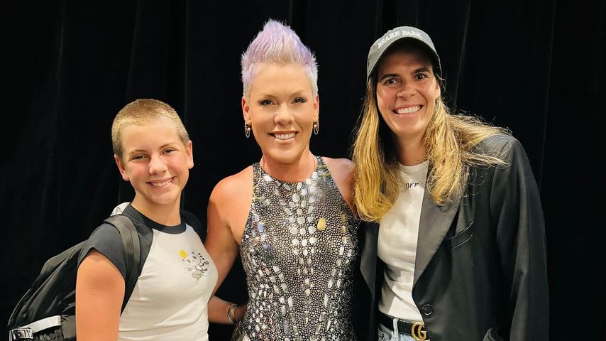 Willow Sage Hart, Pink und Lydia Williams in Australien