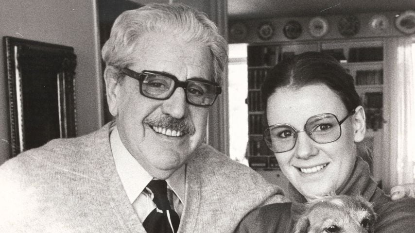 Willy Millowitsch und Mariele Millowitsch mit ihrem Hund, Köln, 9. Januar 1977