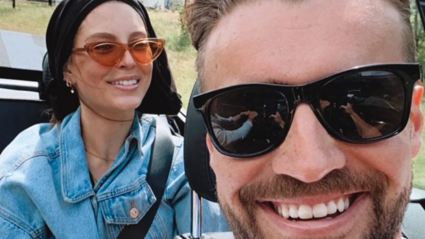 Neues Paar-Foto: Bachelorette-Alex scherzt über seine Wio