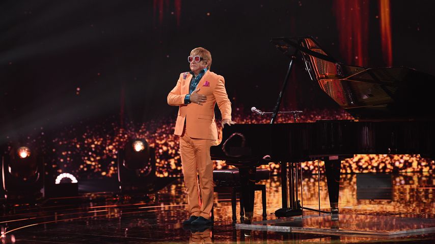 Wolfram Kons als Elton John bei "Big Performance"