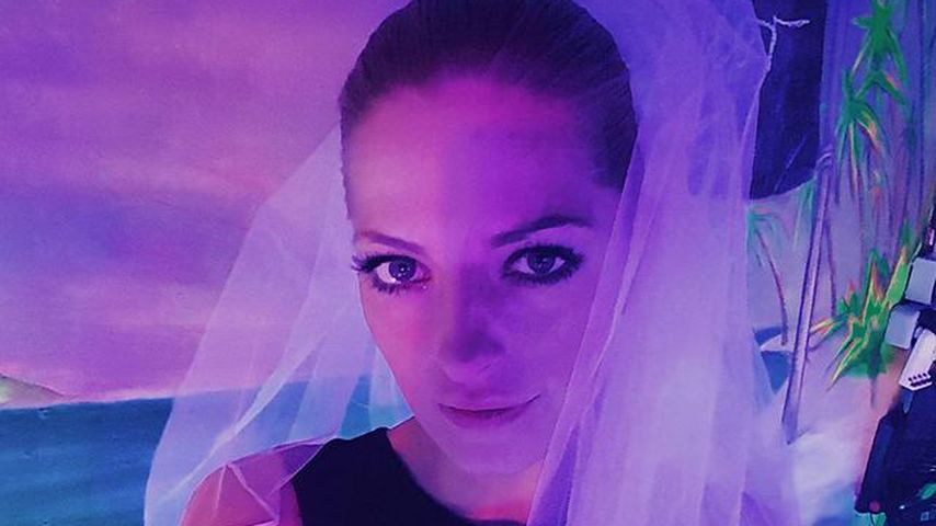 Prinzessin Xenia fand Bräutigam im Puff und zündete Kleid an