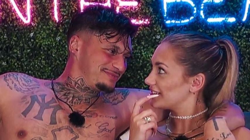 Korb kassiert: "Ex on the Beach"-Yasin wollte Carina küssen!