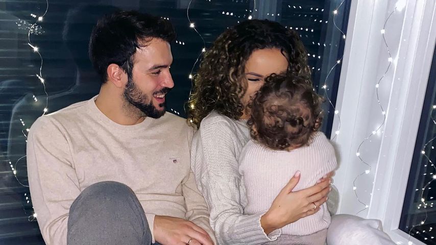 Yasin und Samira Cilingir mit ihrem Sohn, Dezember 2021