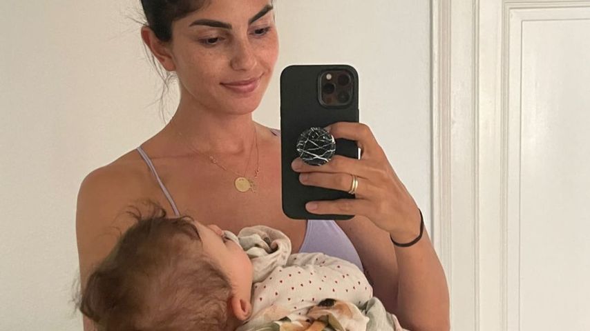 Yeliz Koc und ihre Tochter Snow Elanie