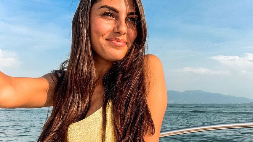 Besonders heiß? Bachelor-Girl Yeliz Koc zeigt Underboob