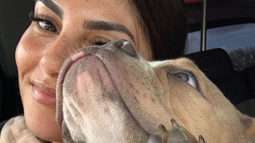 Yeliz Koc und ihre Hündin Luna