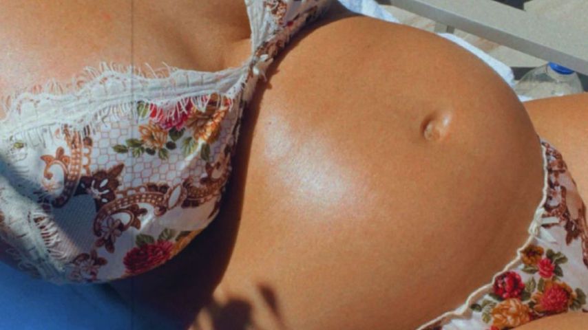 Yeliz Koc' Babybauch